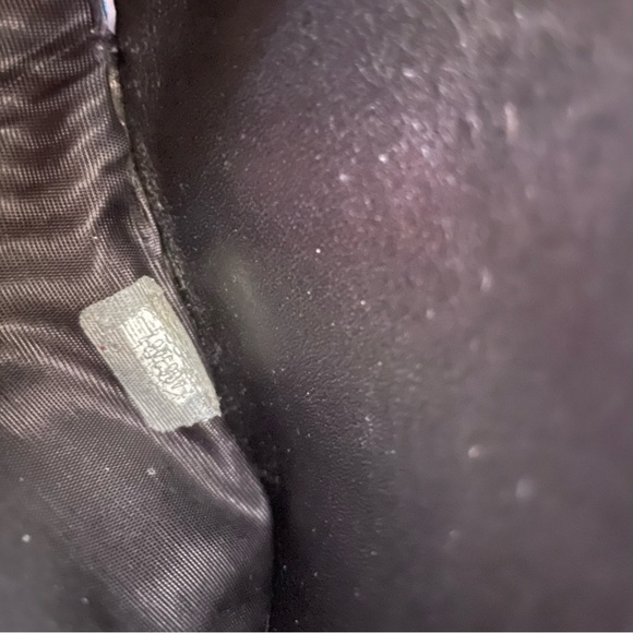 Chanel Authentic CC Logo Black Caviar Leather Billfold Wallet - Picture 9 of 11